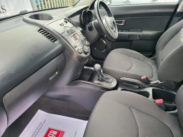 KIA SOUL 1.6 CRDi 2 5dr Auto 2010 (60) - Image 16