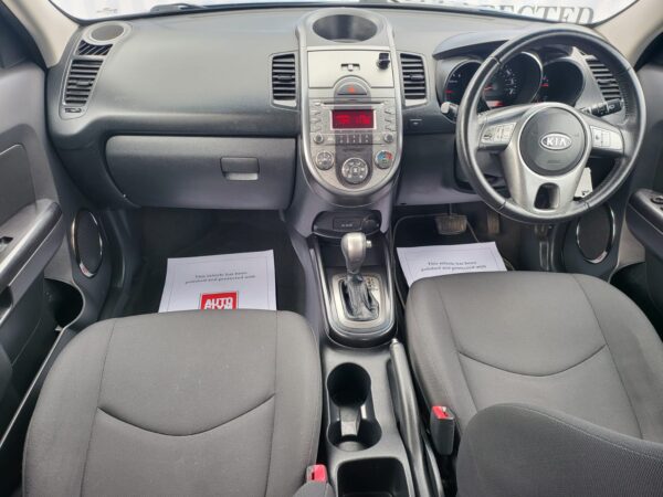 KIA SOUL 1.6 CRDi 2 5dr Auto 2010 (60) - Image 18