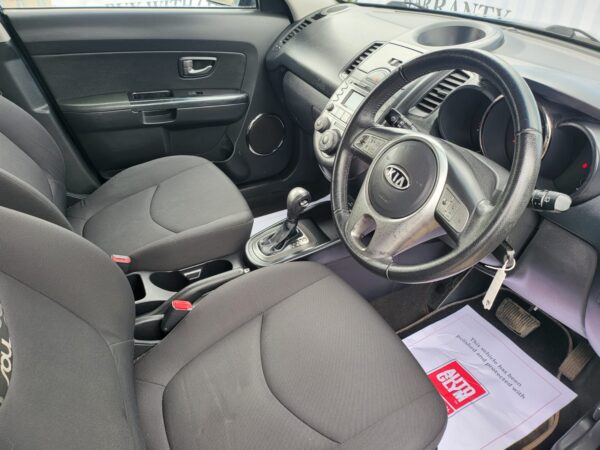 KIA SOUL 1.6 CRDi 2 5dr Auto 2010 (60) - Image 14