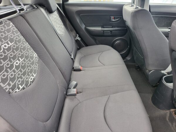 KIA SOUL 1.6 CRDi 2 5dr Auto 2010 (60) - Image 19