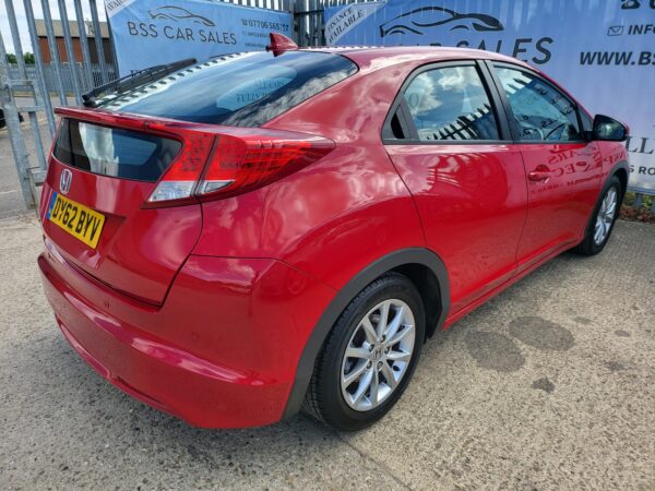 HONDA CIVIC 2.2 i-DTEC ES 5dr 2012 (62) - Image 6