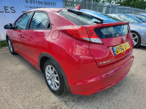 HONDA CIVIC 2.2 i-DTEC ES 5dr 2012 (62) - Image 7