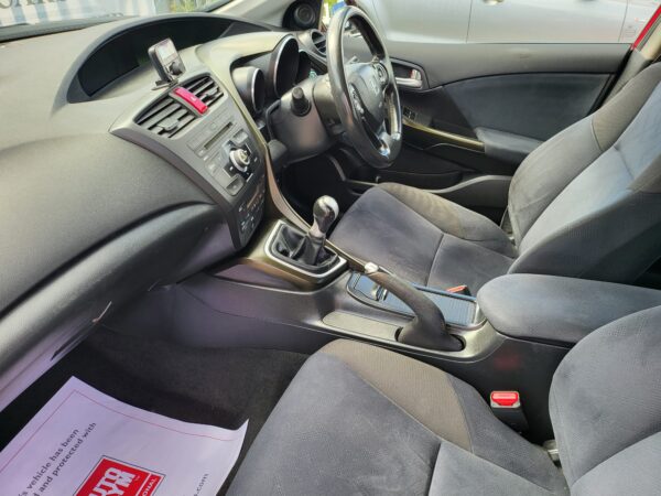 HONDA CIVIC 2.2 i-DTEC ES 5dr 2012 (62) - Image 16