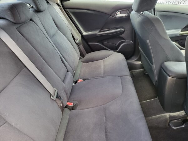 HONDA CIVIC 2.2 i-DTEC ES 5dr 2012 (62) - Image 19