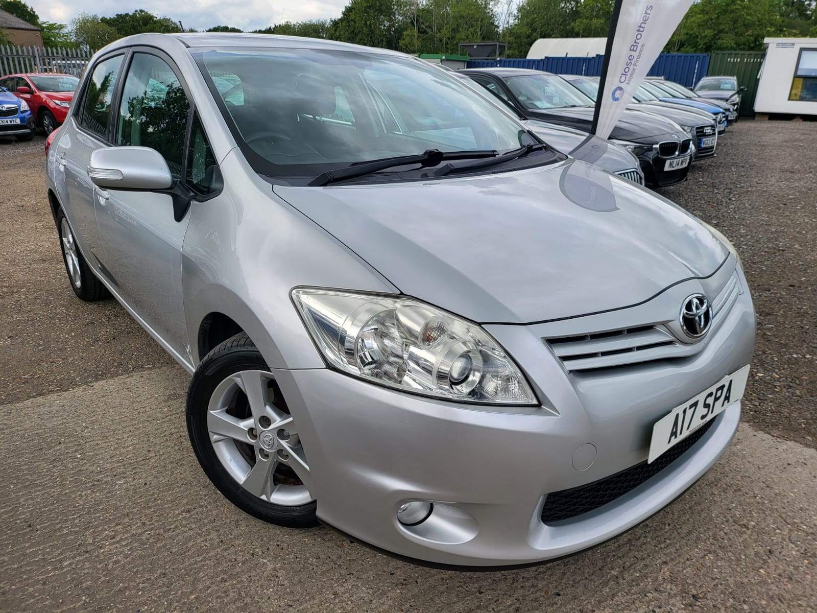 TOYOTA AURIS 1.6 V-Matic TR 5dr MMT 2011