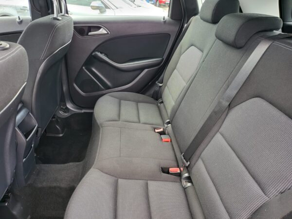 MERCEDES-BENZ B CLASS B180 [1.5] CDI SE 5dr Auto 2014 (64) - Image 21