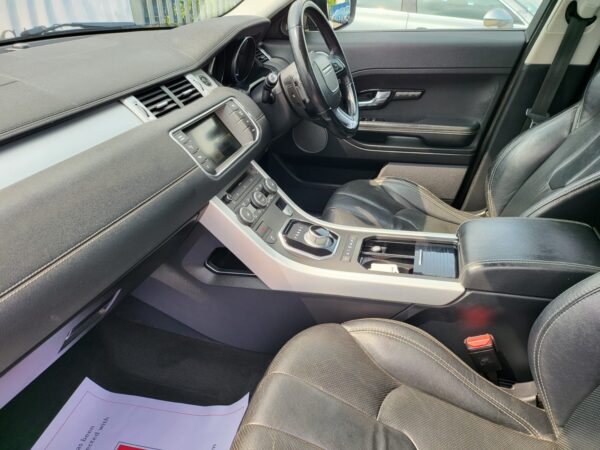 LAND ROVER RANGE ROVER EVOQUE 2.2 SD4 Dynamic 5dr Auto [Lux Pack] 2012 (62) - Image 16