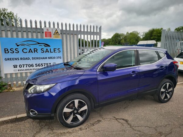 NISSAN QASHQAI 1.5 dCi N-Connecta 5dr 2016 (16) - Image 13