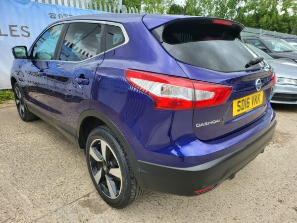 NISSAN QASHQAI 1.5 dCi N-Connecta 5dr 2016 (16) - Image 7