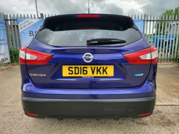 NISSAN QASHQAI 1.5 dCi N-Connecta 5dr 2016 (16) - Image 9
