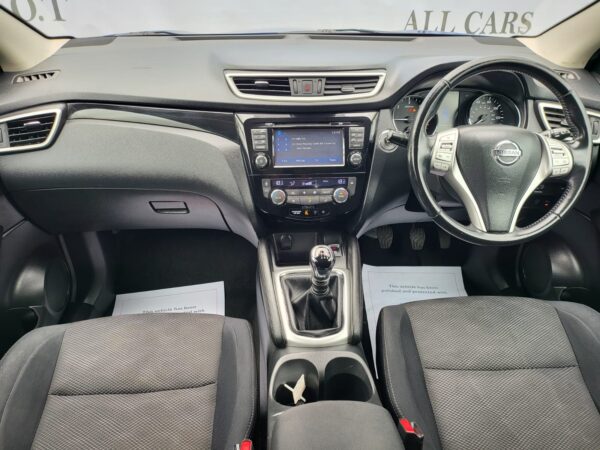 NISSAN QASHQAI 1.5 dCi N-Connecta 5dr 2016 (16) - Image 18