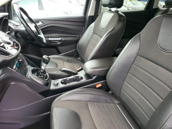 2014 FORD KUGA 2.0 TDCi Titanium 5dr 2WD - Image 20