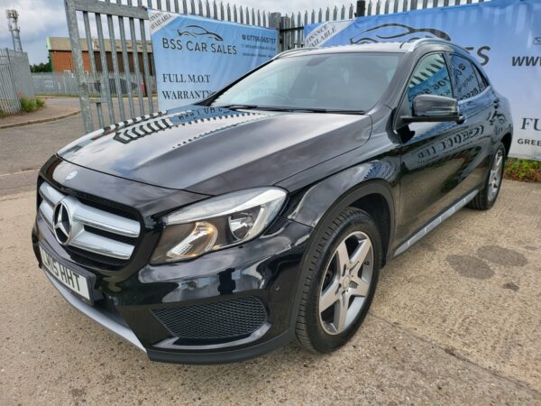 MERCEDES-BENZ GLA GLA 200 CDI AMG Line 5dr Auto [Executive] 2015 (15) - Image 3