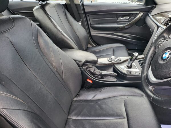 2014 BMW 3 SERIES 318d Luxury 4dr Step Auto - Image 29