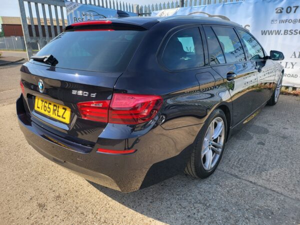 BMW 5 SERIES 520d [190] M Sport 5dr Step Auto 2015 (65) - Image 27