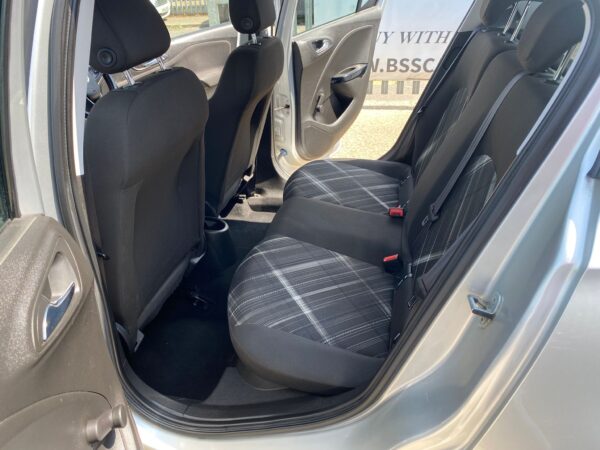 2015 VAUXHALL CORSA 1.2 SRi 5dr - Image 21