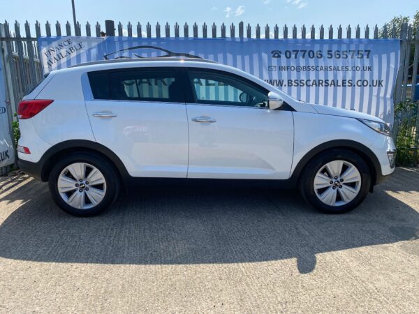 2015 KIA SPORTAGE 1.7 CRDi ISG 3 5dr [Sat Nav] - Image 7