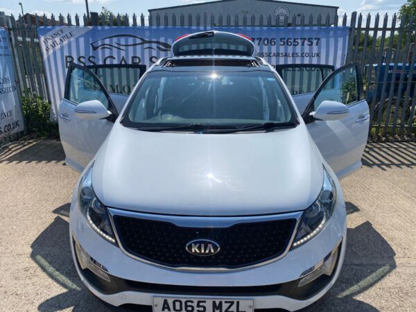 2015 KIA SPORTAGE 1.7 CRDi ISG 3 5dr [Sat Nav] - Image 14
