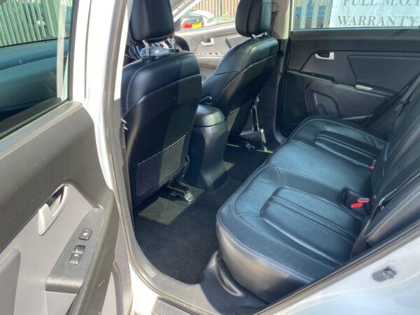 2015 KIA SPORTAGE 1.7 CRDi ISG 3 5dr [Sat Nav] - Image 19