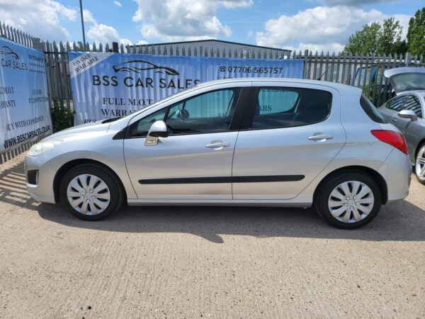 PEUGEOT 308 1.6 HDi 92 Access 5dr 2013 (63) - Image 5