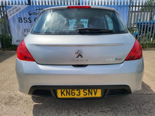 PEUGEOT 308 1.6 HDi 92 Access 5dr 2013 (63) - Image 28