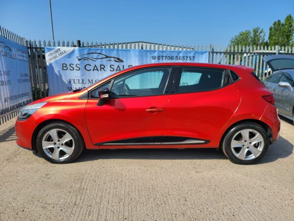 RENAULT CLIO 1.5 dCi 90 Dynamique Nav 5dr 2015 (65) - Image 5