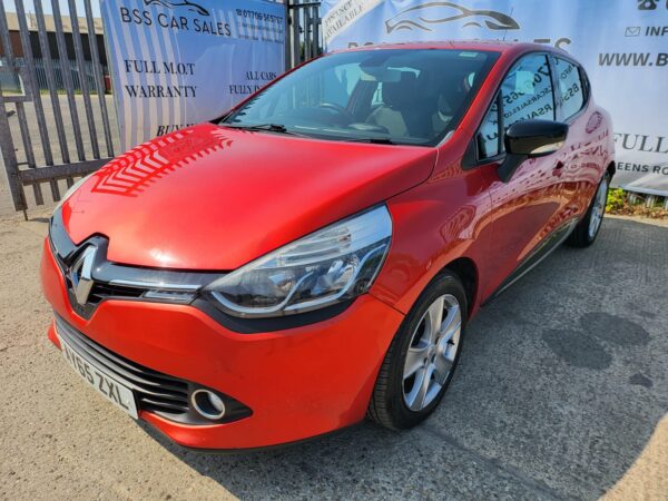 RENAULT CLIO 1.5 dCi 90 Dynamique Nav 5dr 2015 (65) - Image 3