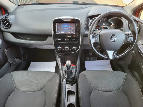 RENAULT CLIO 1.5 dCi 90 Dynamique Nav 5dr 2015 (65) - Image 16