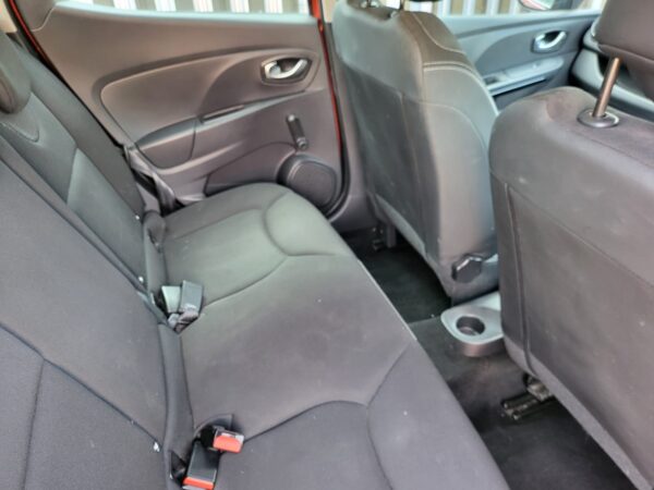 RENAULT CLIO 1.5 dCi 90 Dynamique Nav 5dr 2015 (65) - Image 18