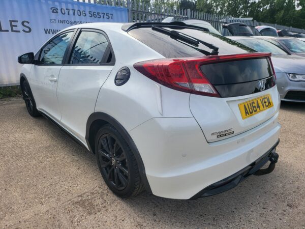 HONDA CIVIC 1.6 i-DTEC Black Edition 5dr 2014 (64) - Image 7