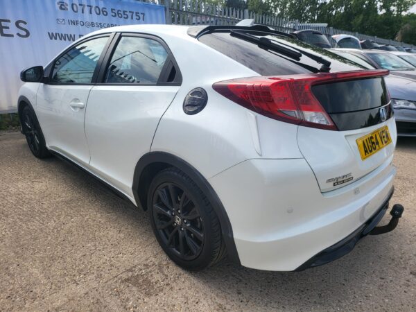 HONDA CIVIC 1.6 i-DTEC Black Edition 5dr 2014 (64) - Image 26