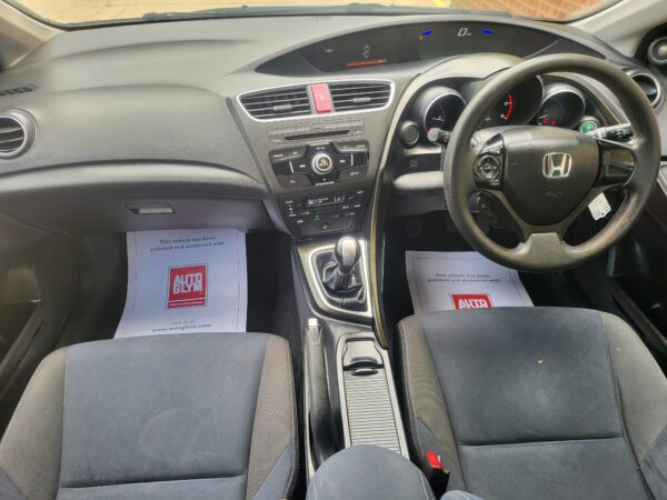 HONDA CIVIC 1.6 i-DTEC Black Edition 5dr 2014 (64) - Image 16