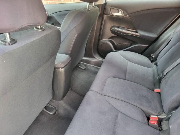 HONDA CIVIC 1.6 i-DTEC Black Edition 5dr 2014 (64) - Image 20