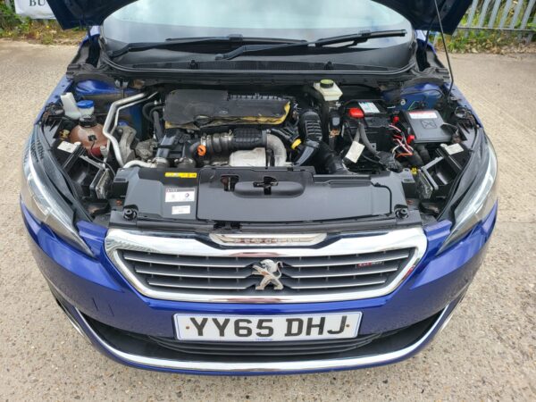 PEUGEOT 308 1.6 BlueHDi 120 GT Line 5dr 2015 (65) - Image 10