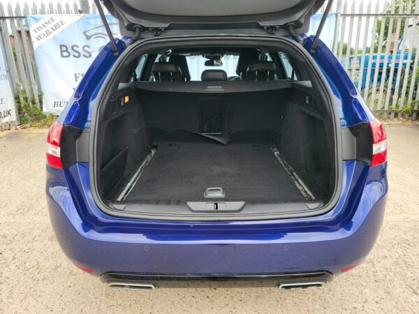 PEUGEOT 308 1.6 BlueHDi 120 GT Line 5dr 2015 (65) - Image 11