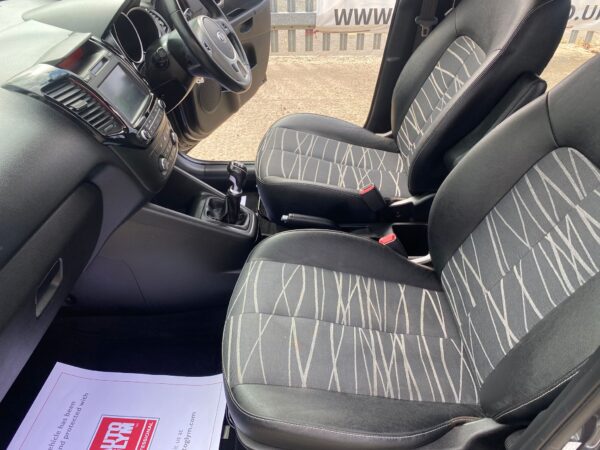 KIA VENGA 1.6 CRDi ISG 3 5dr 2018 (18) - Image 18