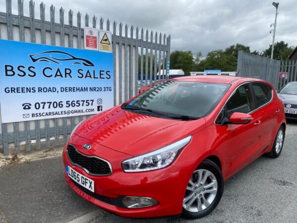 KIA CEED 1.6 CRDi 2 EcoDynamics 5dr 2015 (65) - Image 23