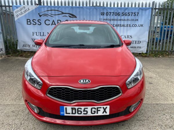 KIA CEED 1.6 CRDi 2 EcoDynamics 5dr 2015 (65) - Image 8