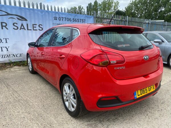 KIA CEED 1.6 CRDi 2 EcoDynamics 5dr 2015 (65) - Image 7