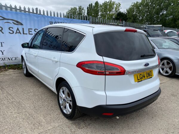 FORD S-MAX 2.0 TDCi 140 Titanium 7 SEATER 5dr 2014 (14) - Image 7