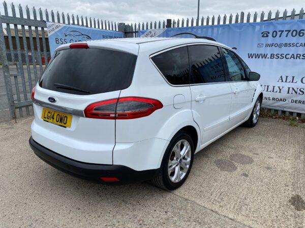 FORD S-MAX 2.0 TDCi 140 Titanium 7 SEATER 5dr 2014 (14) - Image 6