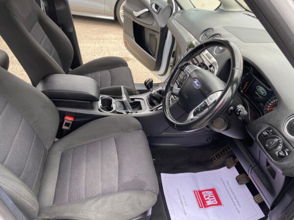 FORD S-MAX 2.0 TDCi 140 Titanium 7 SEATER 5dr 2014 (14) - Image 12