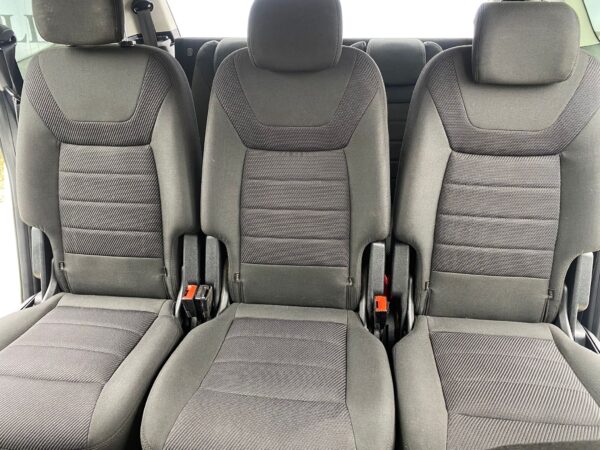 FORD S-MAX 2.0 TDCi 140 Titanium 7 SEATER 5dr 2014 (14) - Image 21
