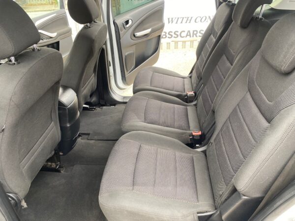 FORD S-MAX 2.0 TDCi 140 Titanium 7 SEATER 5dr 2014 (14) - Image 19