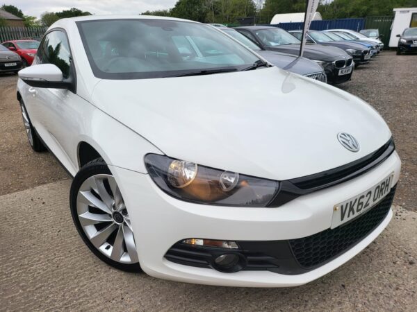 VOLKSWAGEN SCIROCCO 2.0 TDi BlueMotion Tech GT 3dr [Nav/Leather] 2012 (62)