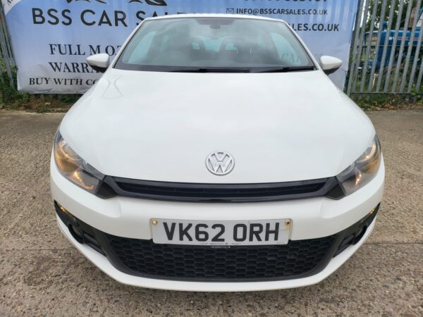VOLKSWAGEN SCIROCCO 2.0 TDi BlueMotion Tech GT 3dr [Nav/Leather] 2012 (62) - Image 25