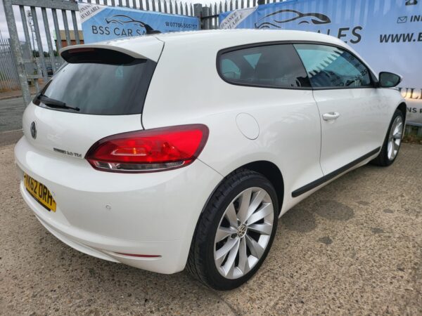 VOLKSWAGEN SCIROCCO 2.0 TDi BlueMotion Tech GT 3dr [Nav/Leather] 2012 (62) - Image 23