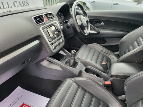VOLKSWAGEN SCIROCCO 2.0 TDi BlueMotion Tech GT 3dr [Nav/Leather] 2012 (62) - Image 14