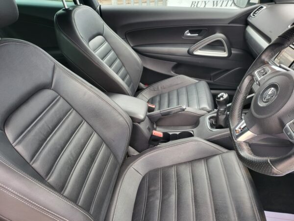 VOLKSWAGEN SCIROCCO 2.0 TDi BlueMotion Tech GT 3dr [Nav/Leather] 2012 (62) - Image 13