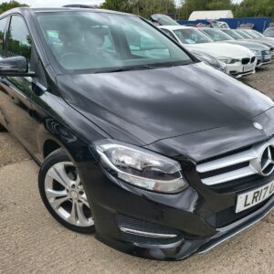 MERCEDES-BENZ B CLASS B180d Sport 5dr 2017 (17)